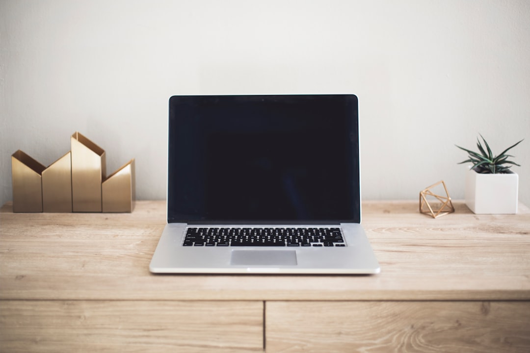 Lavoro WordPress su Upwork: il crollo del 2026 e come pivotare